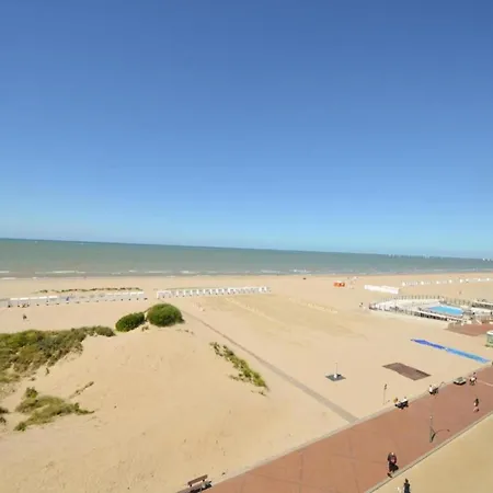 Апартаменты In Near The Coast, Cleaning Included