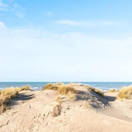 In Near The Coast, Cleaning Included Остдёйнкерке