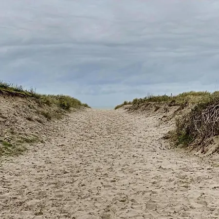 Апартаменты In Near The Coast, Cleaning Included Остдёйнкерке