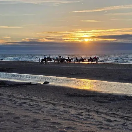 In Near The Coast, Cleaning Included *